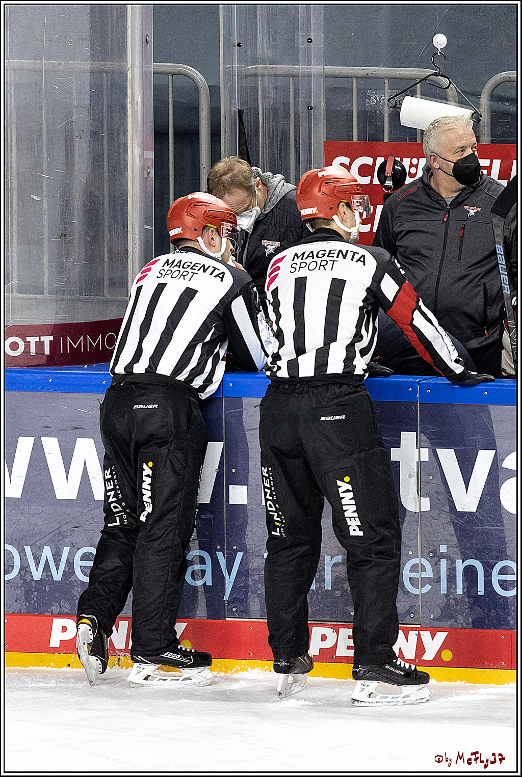 PENNY DEL;  Koelner Haie - Straubing Tigers; Koeln, 14.04.2021